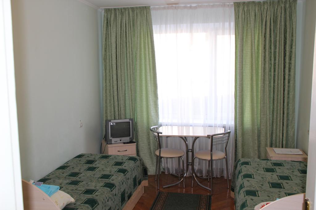 Hotel Ukraine ชึโตเมอร์ ห้อง รูปภาพ